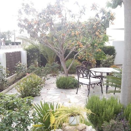 Bonito apartamento de 3 hab. con jardín Rosas Exterior foto